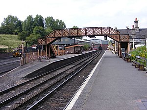 Station Footbridge - geograph.org.uk - 1374249.jpg